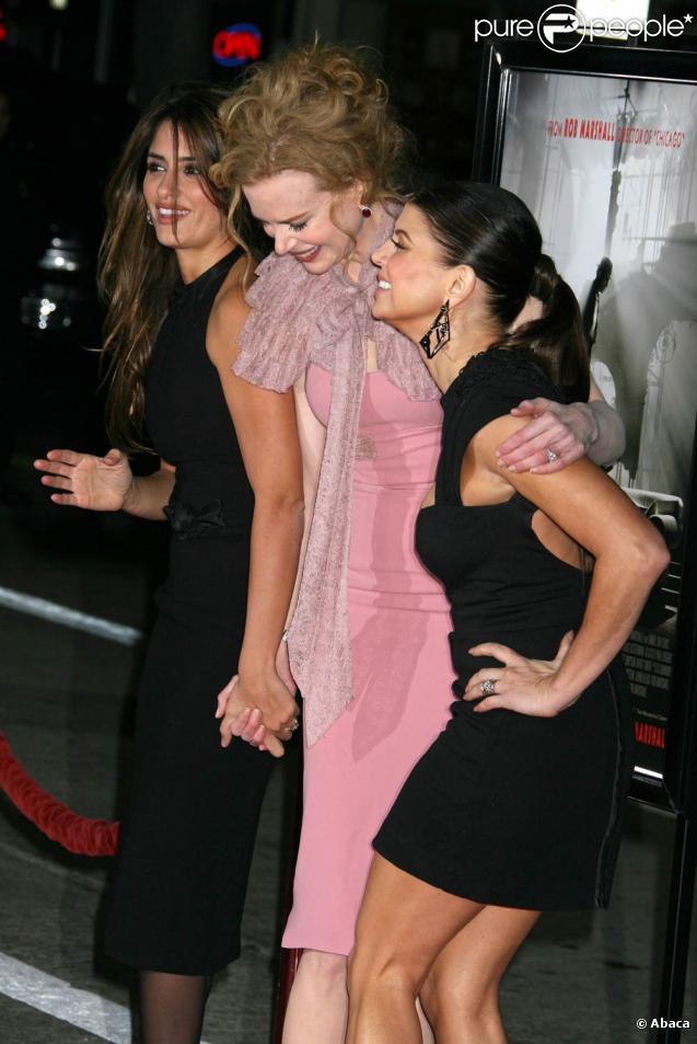 Penélope Cruz, Nicole Kidman et Fergie, à l'occasion de l'avant-première de  Nine , qui s'est tenue au Mann's Village Theatre de Los Angeles, le 9 décembre 2009.