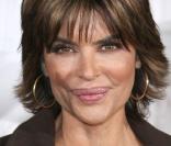 Lisa Rinna, à l\'occasion de l\'avant-première de <i>Nine</i>, qui s\'est tenue au Mann\'s Village Theatre de Los Angeles, le 9 décembre 2009.