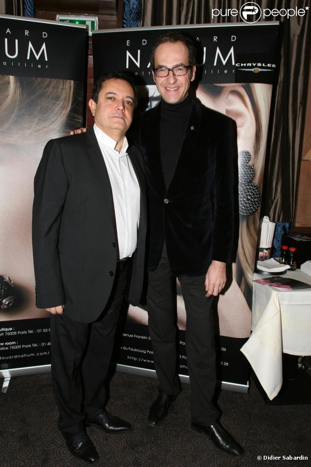 Edouard Nahum et Emmanuel de Brantes lors de la soirée du joaillier à Paris le 13 décembre 2009