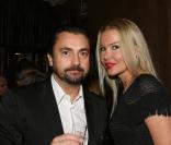 Henri Leconte et Florentine lors de la soirée du joaillier Edouard Nahum à Paris le 13 décembre 2009