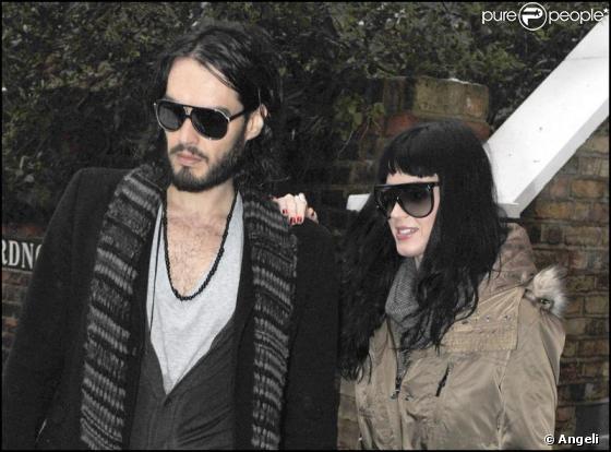 Katy Perry et Russell Brand à Londres, le 21 décembre 2009