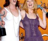 Jorjo Fox et Marg Helgenberger sont dans les Experts