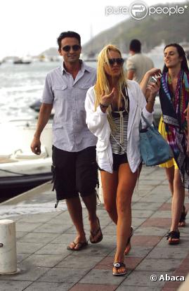 Lindsay Lohan profite de Saint-Barthélémy le 31 décembre 2009 avec sa soeur 