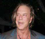 Mickey Rourke sera, le 25 août 2010 dans les salles françaises, à l'affiche du film  The Expendables .
