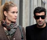 Avec la sublime suédoise Helen Svedin, Luis Figo file le parfait amour ! Le couple a même donné naissance à une vraie petite tribu : Daniela, Martina et Stella ! 