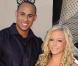 Toute aussi petite à côté de son basketteur d'amour Hank Baskett II, la playmate Kendra Wilkinson a eu le bonheur d'accueillir un adorable bébé le 11 décembre dernier. 