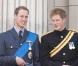 Les princes William et Harry se sont fait tirer le portrait... Une belle complicité à la cool !