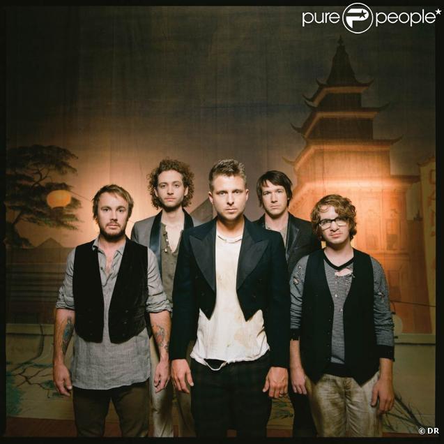 OneRepublic continue sur la lancée de ses premiers succès avec son second album,  Waking Up 