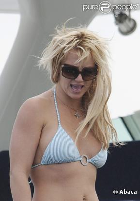 Le titre Womanizer de Britney Spears a été utilisé par une société mexicaine pour une publicité pour des préservatifs... sans l'accord de la star ! Dur, dur !