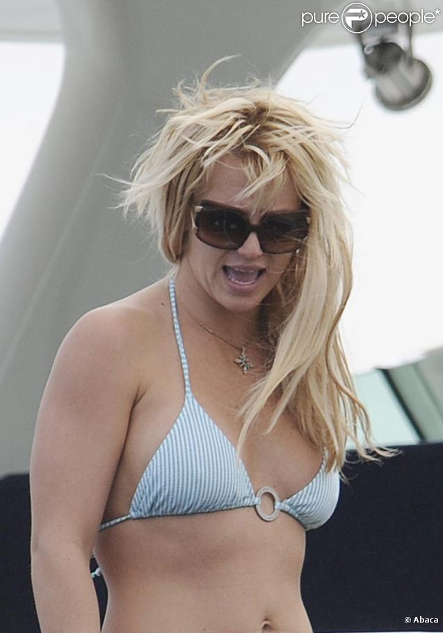 Le titre Womanizer de Britney Spears a été utilisé par une société mexicaine pour une publicité pour des préservatifs... sans l'accord de la star ! Dur, dur !