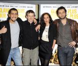 Mourade Zeguendi, Julien Courbey, Amelle Chahbi et Nader Boussandel lors de la première du film Les Barons à l'UGC des Halles à Paris le 12 janvier 2010