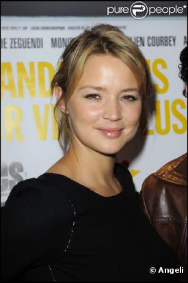 Virginie Efira lors de la première du film Les Barons à l'UGC des Halles à Paris le 12 janvier 2010