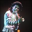 Michael Jackson : Regardez un hommage époustouflant et émouvant qui regroupe ses plus grands tubes !