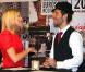 La princesse Maxima des Pays-Bas mise sur le rouge passion... Charlie Winston est sous le charme !