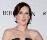 Dans sa robe fourreau noire, Rumer Willis a l'air d'une vraie diva lors du gala de charité The Art of Elysium's le 16 janvier 2010 à Los Angeles 