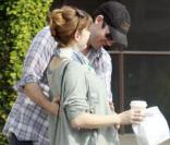 Amy Adams et son fiancé se baladent à L.A. 18/10/2010