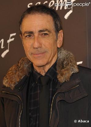 Alain Chamfort et Pierre-Dominique Burgaud dévoilent leur concept-album  Une Vie Saint Laurent