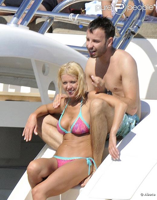 Tara Reid avec son fiancé Michael Axtmann en juillet 2009 à Saint Tropez