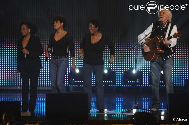 Hugues Aufray et Trio Esperenza au concert de charité pour Haïti, au Zénith de Paris, le 25 janvier 2010 !