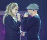 Nora Arnezeder et Pascal Obispo en duo au concert de charité pour Haïti, au Zénith de Paris, le 25 janvier 2010 !
