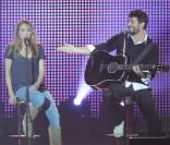 Claire Keim et Patrick Bruel en duo au concert de charité pour Haïti, au Zénith de Paris, le 25 janvier 2010 !