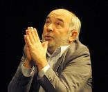 Gérard Jugnot se dévoile sur la scène du Petit Théâtre à Paris le 20 janvier 2010 dans la pièce Le Paquet de Philippe Claudel