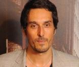 Vincent Elbaz commencera bientôt le tournage de  L'assaut. 