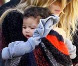 Heidi Klum et sa fille Lou Sulola sortent du club de karaté des enfants à Los Angeles