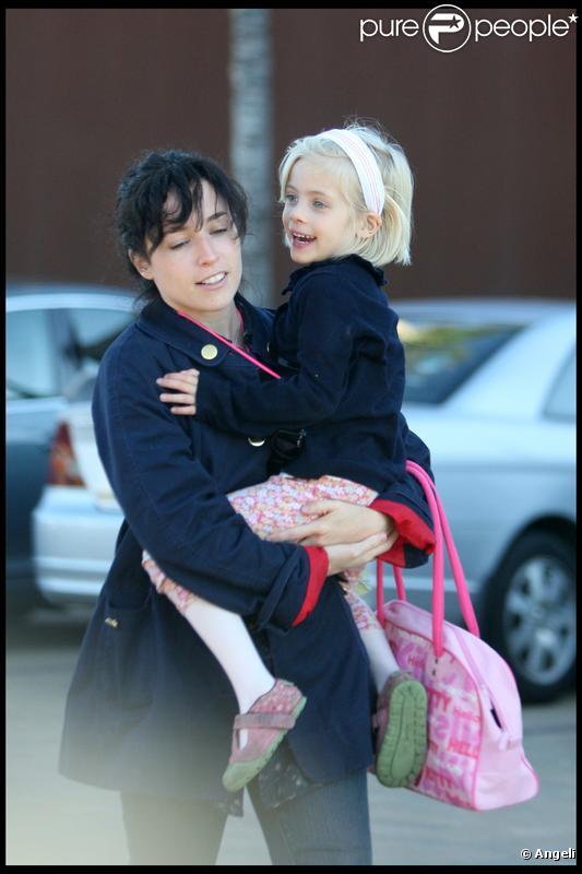 La petite Hazel et sa nounou 
