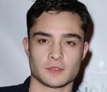 Le charismatique Ed Westwick, à l'occasion du 2e cocktail dînatoire Big Game Big Give organisé par la Fondation Given Back, à Miami, le 6 février 2010.