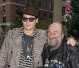 Radioman salue la star Johnny Depp à New York à 2004 