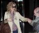 Radioman salue la star Michelle Pfeiffer en 2009 à New York 
