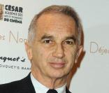 Le président de l'académie Alain Terzian très élégant lors du traditionnel déjeuner entre nominés aux Césars le 13 février 2010 au Fouquet's à Paris