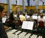Les studios Abbey Road (photo : Vladimir Cosma en enregistrement) ont été mis en vente par EMI