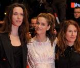 Amanda Peet entourée de Rebecca Hall et Nicole Holofcener à l\'occasion de la présentation de <i>Please Give</i>, lors de la 60e Berlinale, à Berlin, le 16 février 2010.