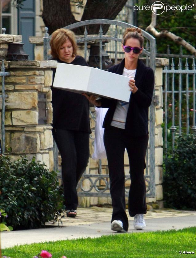 Jennifer Love Hewitt à Toluca Lake, le 21 février 2010