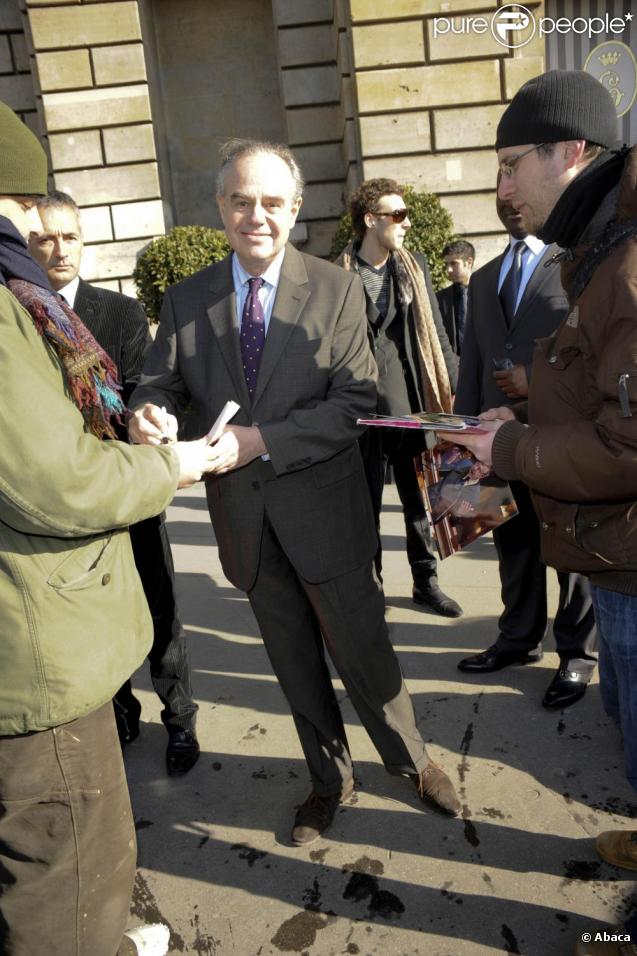 Frédéric Mitterrand arrive au défilé Balenciaga. 04/03/2010