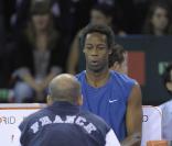 Gaël Monfils et Guy Forget lors du premier match de Coupe Davis à Toulon face à l\'Allemagne le 5 mars 2010