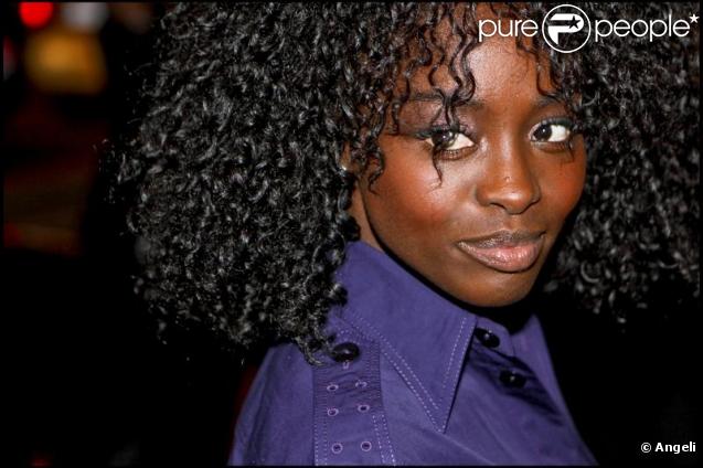 Aïssa Maïga à son arrivée au défilé Gaultier le 6/03/10 