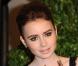 Lily Collins (la fille de Phil Collins) est déjà au top question maquillage... Le regard intense et divinement rehaussé de noir, elle ne risque pas de nous décevoir !