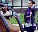 Jessica Alba, Cash Warren et leur adorable Honor dans un parc de Los Angeles