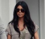kourtney kardashian, la petite soeur de Kim, nous a ébloui avec son look savamment étudié, qui merite grandement tous nos compliments ! 