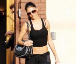 Nicole Scherzinger sort de sa salle de gym, le samedi 13 mars, à Los Angeles.
