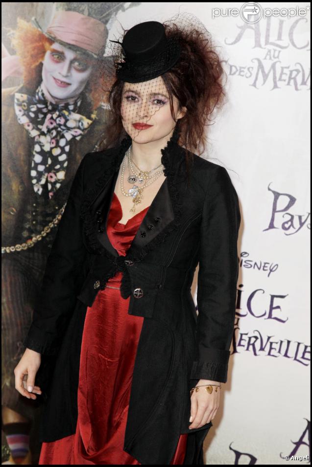 Helena Bonham Carter lors de la première d'Alice au pays des merveilles à Paris le 15 mars 2010