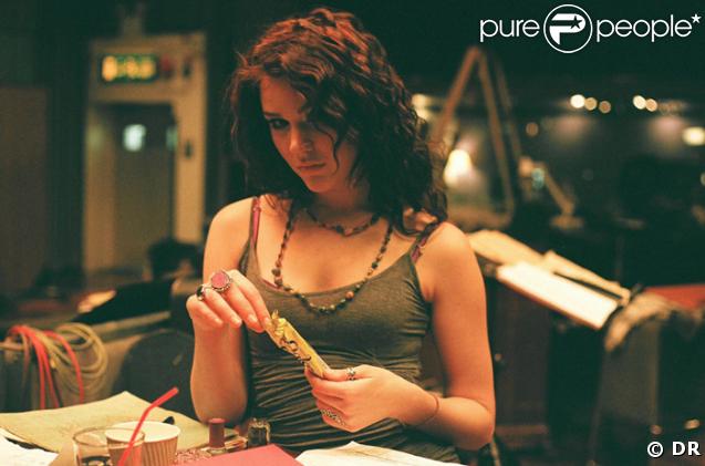 Joss Stone fait la pub de la barre Flake de Cadbury