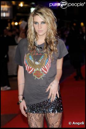 La démo d'une chanson de Ke$ha vient de filtrer sur le web : elle y tacle (encore !) Britney Spears !