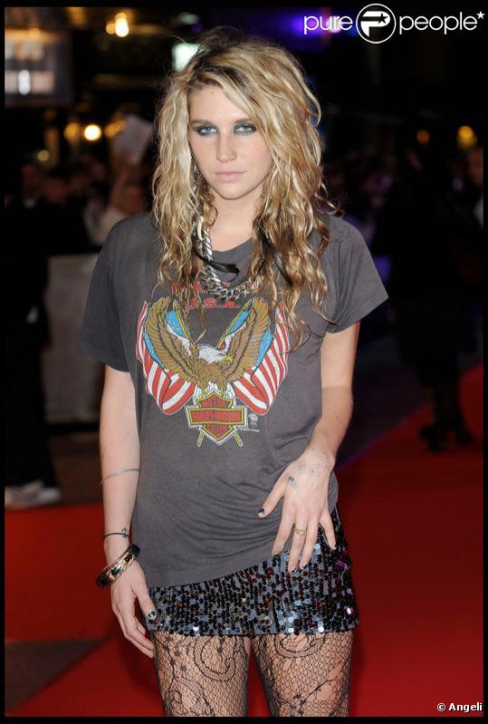 La démo d'une chanson de Ke$ha vient de filtrer sur le web : elle y tacle (encore !) Britney Spears !