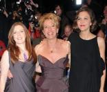 Susanna White, Emma Thompson et Maggie Gyllenhaal lors de la première à Londres le 24 mars de Nanny McPhee et le big bang