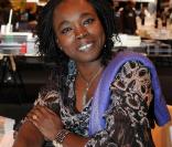 La Salon du Livre 2010 se tient à Paris jusqu'au 31 mars, et accueille de nombreux people-auteurs, dont Fatou Diome 