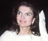La ravissante Rachel Weisz incarnera bientôt Jackie Kennedy.